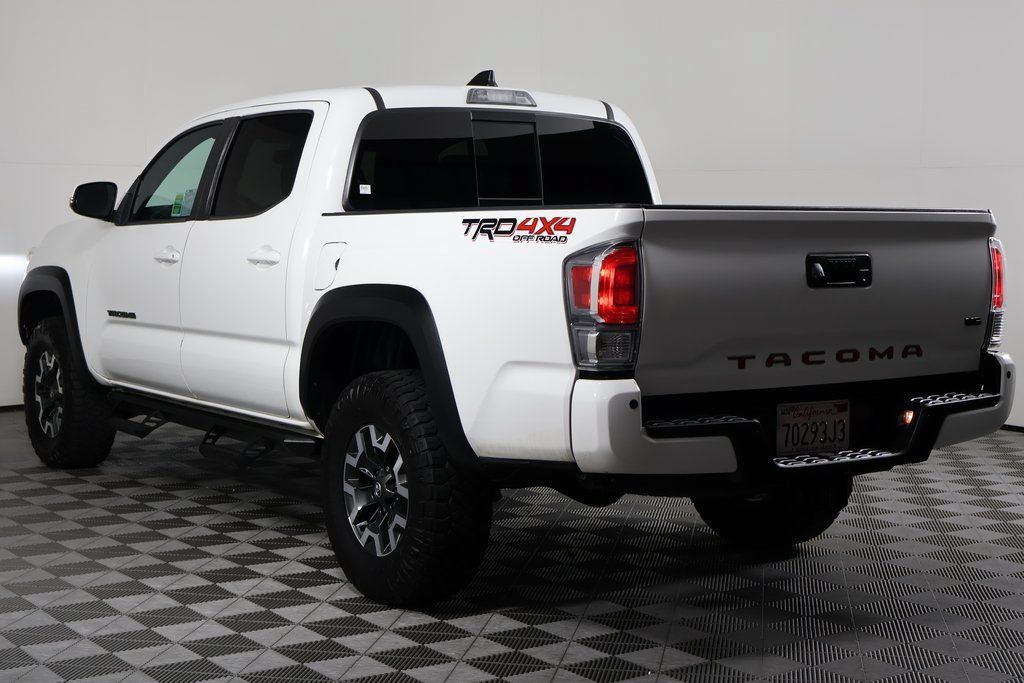 Used 2022 Toyota Tacoma TRD Off-Road w/ Technology Package AWD/4WD image 6