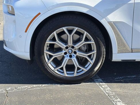 Used 2023 BMW X7 xDrive40i image 37