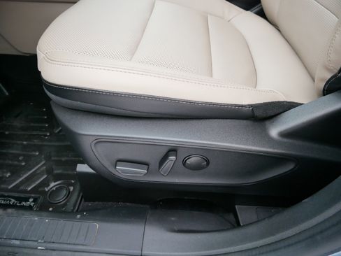 Used 2022 Ford Escape SEL image 20