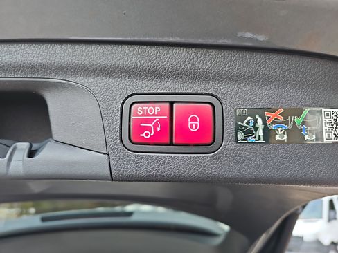 Certified 2022 Mercedes-Benz GLE 350 4MATIC image 16