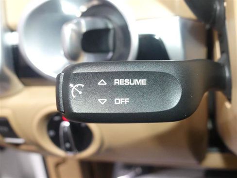 Used 2017 Porsche Cayenne Platinum Edition image 35