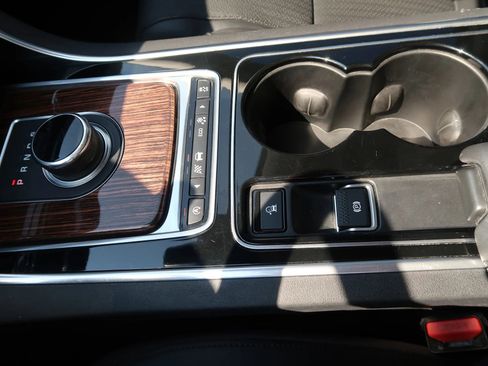 Used 2017 Jaguar XE First Edition image 30