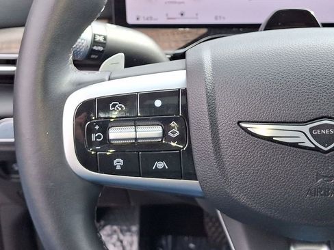 Used 2025 Genesis GV80 2.5T Advanced image 17