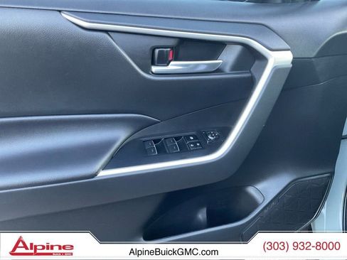 Used 2023 Toyota RAV4 XLE Premium image 18