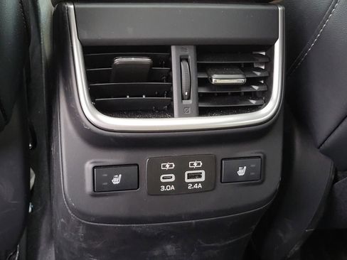 Used 2025 Subaru Outback Limited XT AWD/4WD image 16