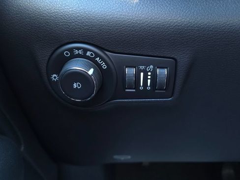New 2026 Jeep Compass Latitude AWD/4WD image 28