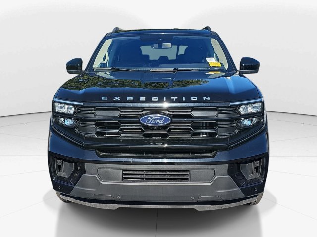 Used 2025 Ford Expedition Max Active AWD/4WD image 8