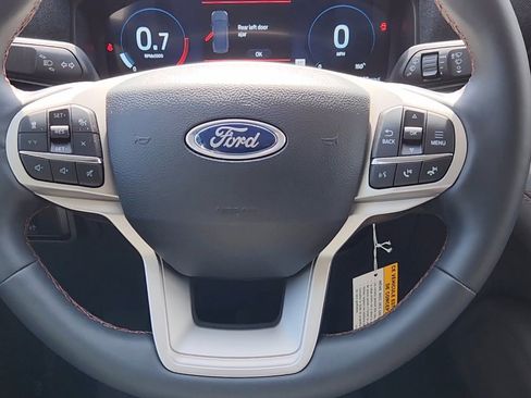 New 2025 Ford Explorer Active w/ Active Comfort Package image 19