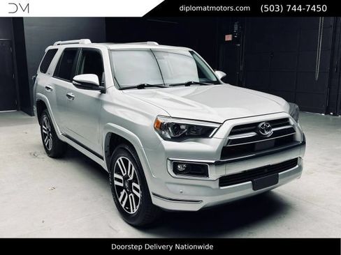 Used 2023 Toyota 4Runner Limited AWD/4WD image 9