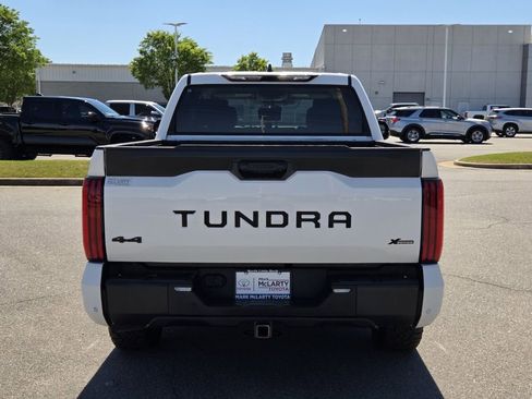 Used 2023 Toyota Tundra SR5 w/ SR5 Convenience Package AWD/4WD image 4