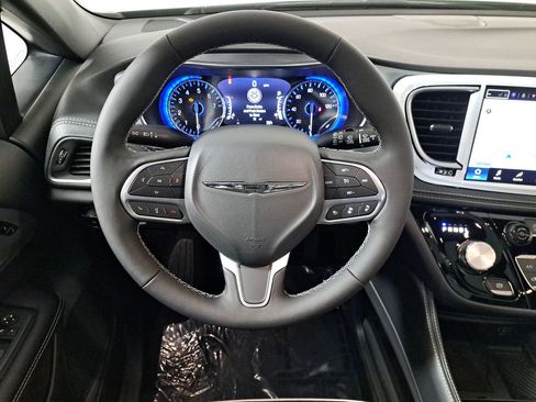 New 2026 Chrysler Pacifica Limited image 13