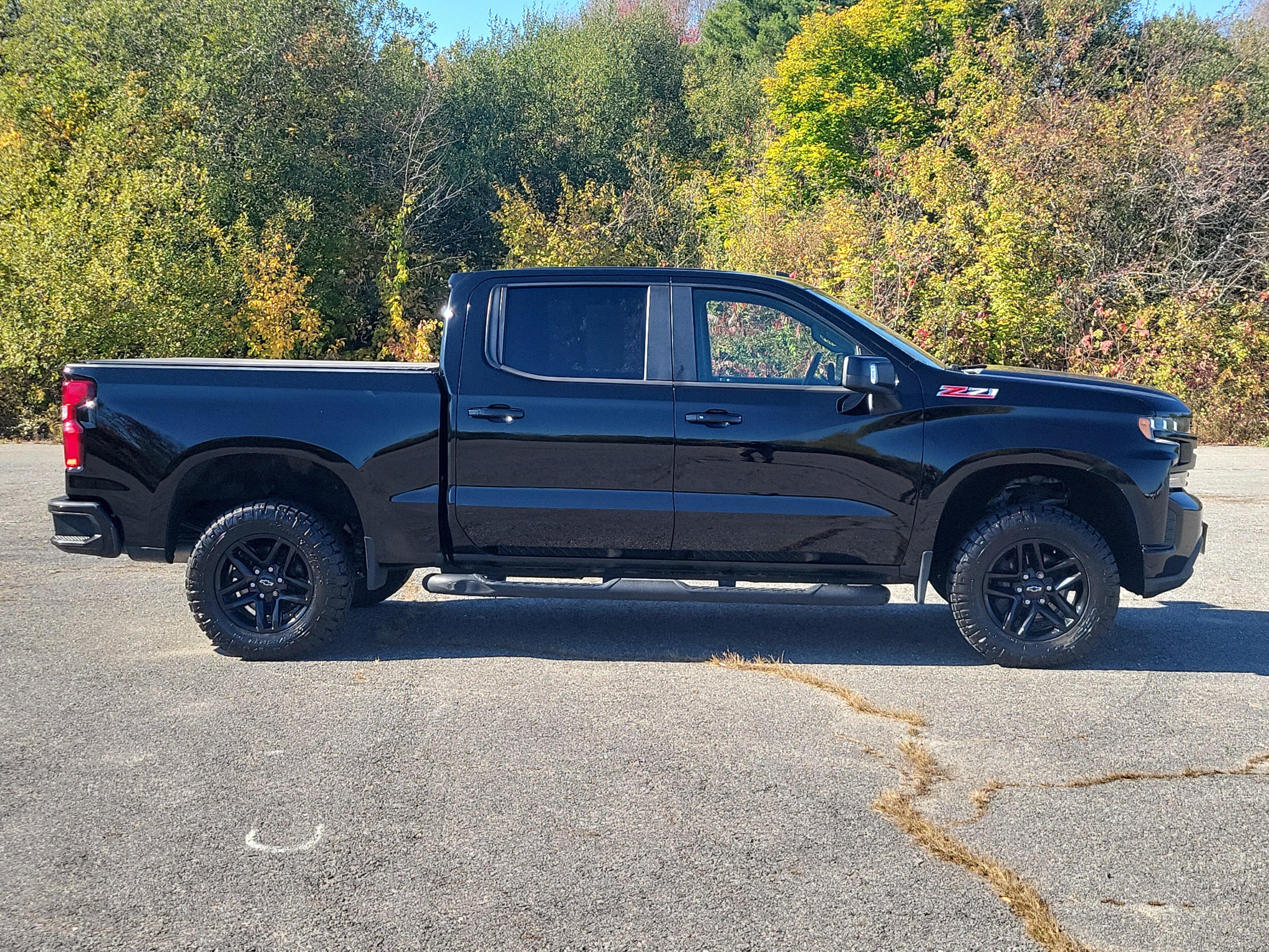 Used 2021 Chevrolet Silverado 1500 LT Trail Boss w/ Convenience Package II AWD/4WD image 4