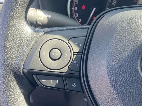 Used 2025 Toyota RAV4 LE image 16