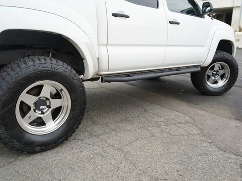 Used 2015 Toyota Tacoma PreRunner image 7