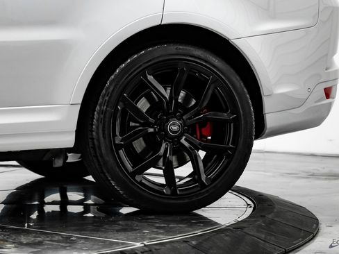 Used 2020 Land Rover Range Rover Sport SVR image 98