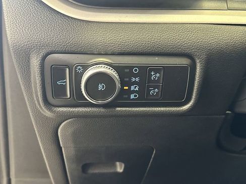 Used 2023 Ford Explorer XLT w/ Equipment Group 202A AWD/4WD image 22