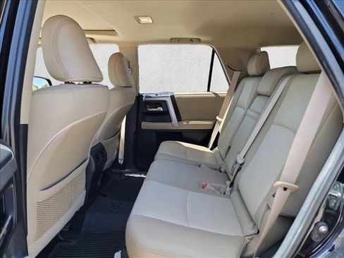 Used 2020 Toyota 4Runner SR5 Premium w/ Moonroof Package AWD/4WD image 11