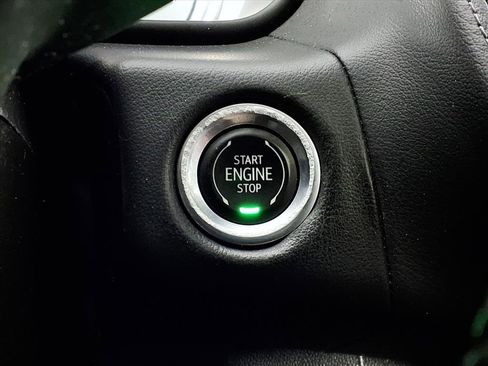 Used 2021 Chevrolet Tahoe Z71 w/ Z71 Signature Package image 16