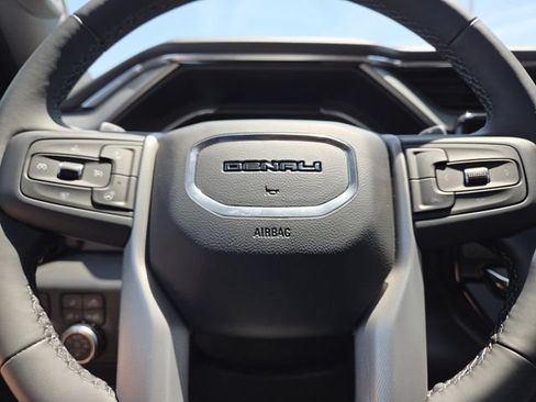 New 2026 GMC Sierra 1500 Denali w/ Technology Package AWD/4WD image 38