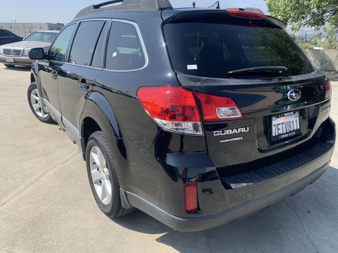 Used 2014 Subaru Outback 2.5i Premium AWD/4WD image 11
