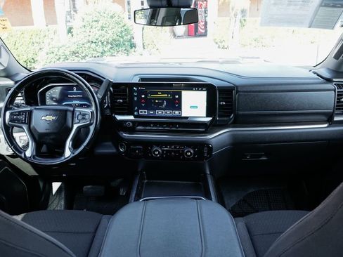 Used 2024 Chevrolet Silverado 3500 LT w/ Convenience Package image 21