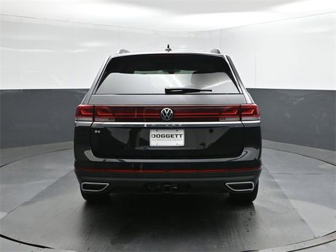 New 2026 Volkswagen Atlas SE image 8