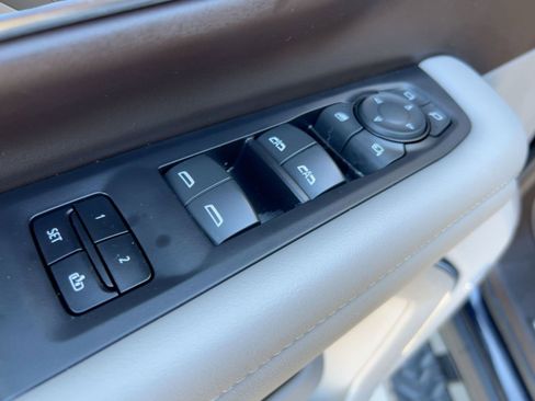 Certified 2024 Chevrolet Tahoe Z71 w/ Luxury Package image 21