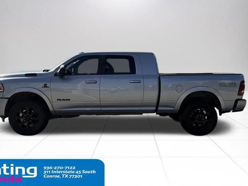 Used 2022 RAM 2500 Laramie w/ Night Edition AWD/4WD image 8