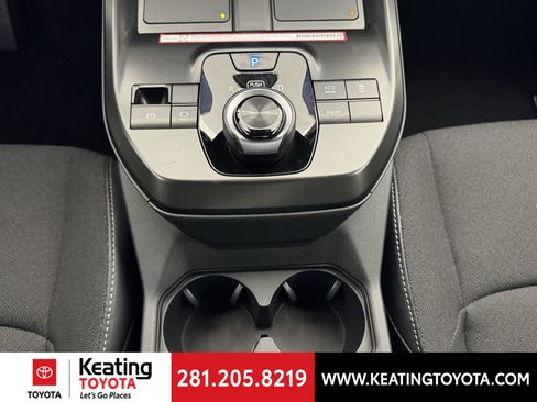 Used 2026 Toyota C-HR AWD/4WD image 9
