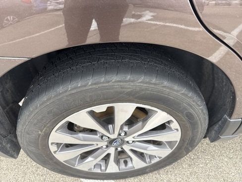 Used 2019 Subaru Outback 3.6R Touring image 15