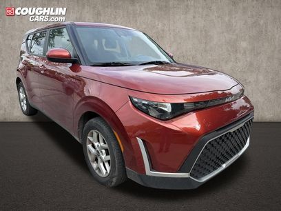 Used 2023 Kia Soul LX w/ LX Technology Package