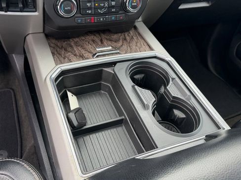 Used 2017 Ford F250 Lariat w/ Lariat Ultimate Package image 26