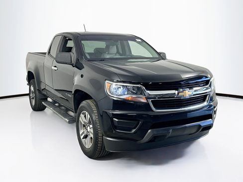 Used 2018 Chevrolet Colorado W/T w/ Custom Special Edition image 3