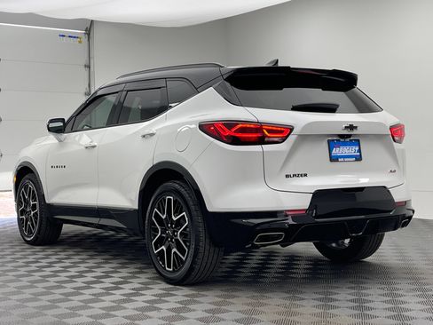 Used 2023 Chevrolet Blazer RS w/ Driver Confidence II Package FWD image 13