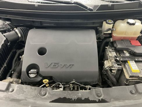 Used 2020 Chevrolet Traverse Premier FWD image 24