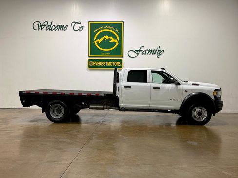 Used 2022 RAM 5500 Tradesman w/ Max Tow Package AWD/4WD image 2