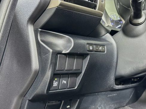 Used 2015 Lexus IS 350 w/ Navigation System Package RWD image 10
