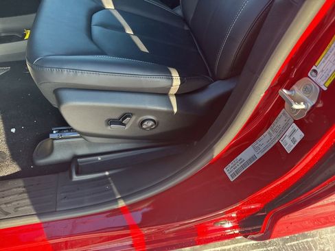 New 2026 Chrysler Pacifica Select image 18