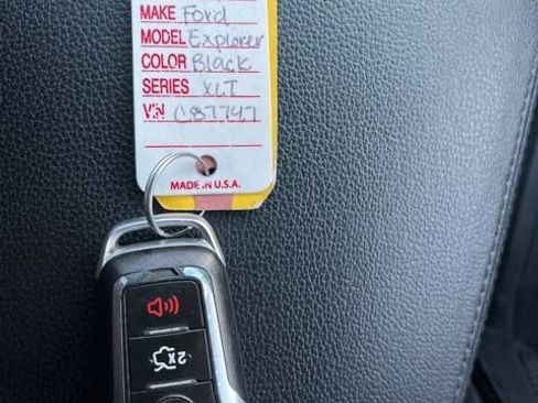 Used 2016 Ford Explorer XLT w/ Equipment Group 202A image 53