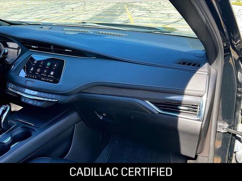 Certified 2023 Cadillac XT4 Sport w/ Cold Weather Package image 18