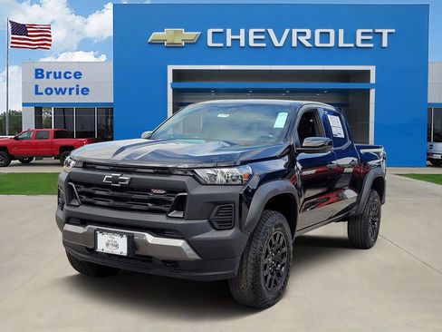 New 2026 Chevrolet Colorado Trail Boss AWD/4WD image 1