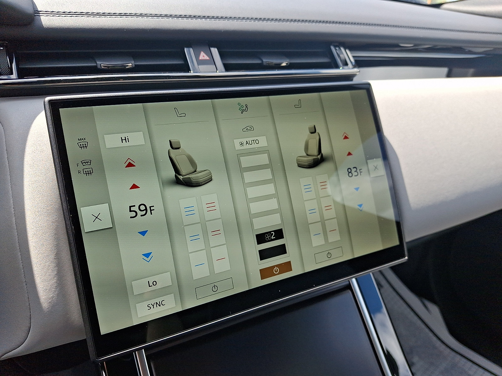 New 2026 Land Rover Range Rover Velar Dynamic SE AWD/4WD image 14