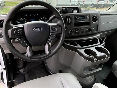 New 2024 Ford E-450 and Econoline 450 Super Duty w/ Power Windows & Locks Group image 4