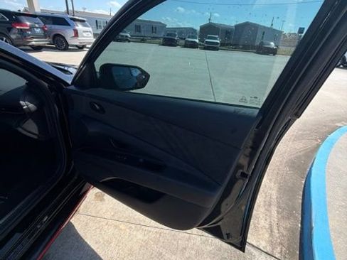 Used 2025 Hyundai Elantra N FWD image 8