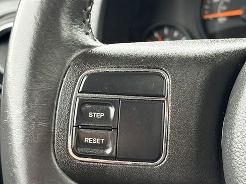 Used 2015 Jeep Patriot High Altitude image 16