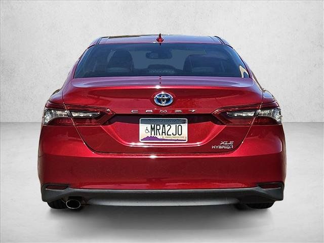 Used 2022 Toyota Camry XLE FWD image 7