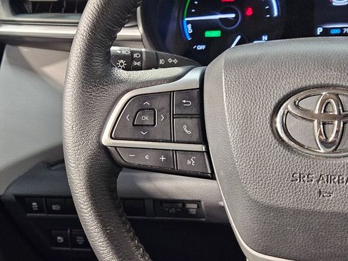 Used 2022 Toyota Sienna XLE FWD image 27