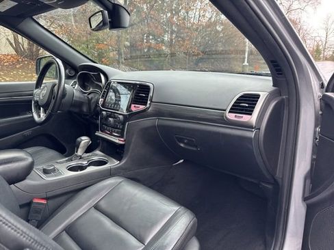 Used 2021 Jeep Grand Cherokee Limited AWD/4WD image 29