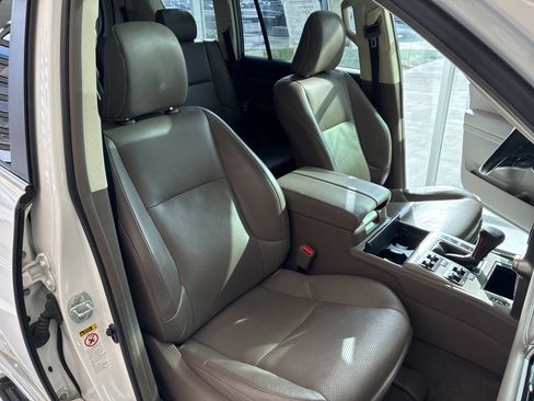 Used 2013 Lexus GX 460 Premium AWD/4WD image 16