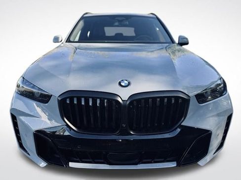 New 2026 BMW X5 xDrive40i w/ M Sport Package image 2